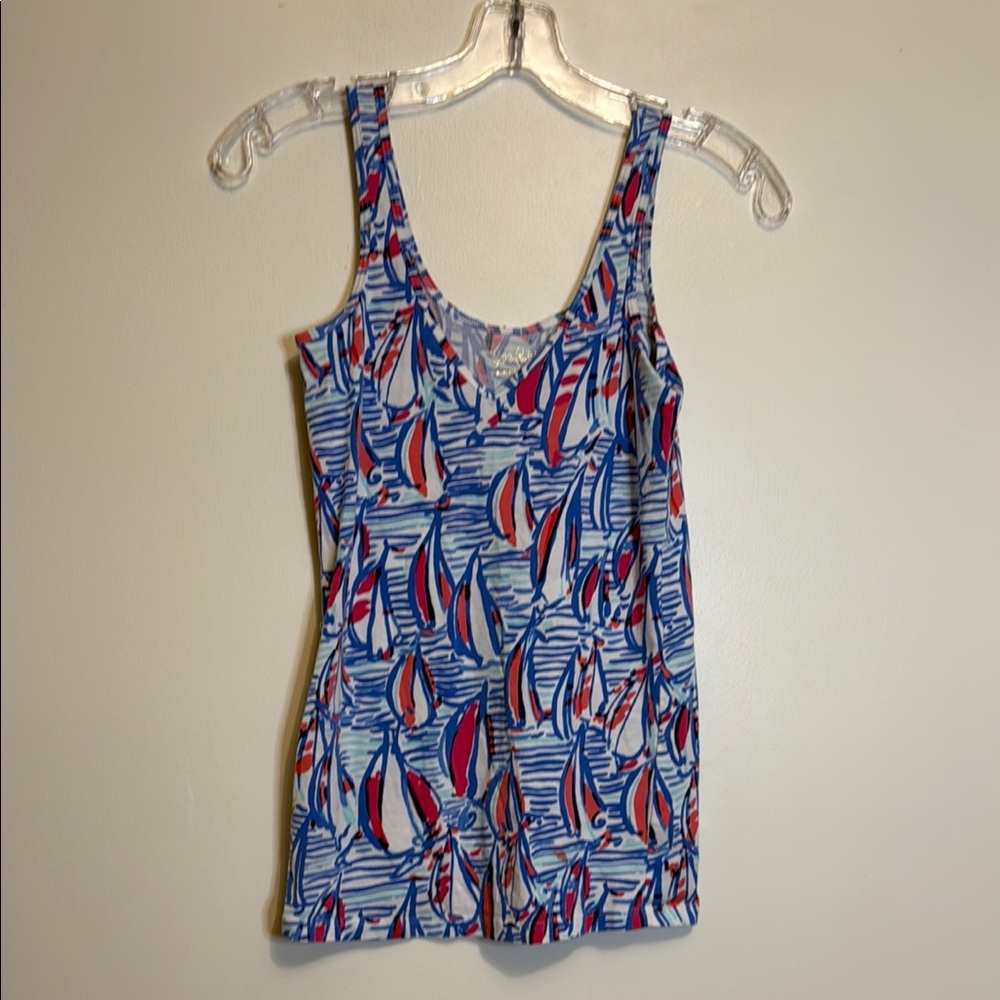 Lilly Pulitzer sailboat‎ print v-neck workout top
